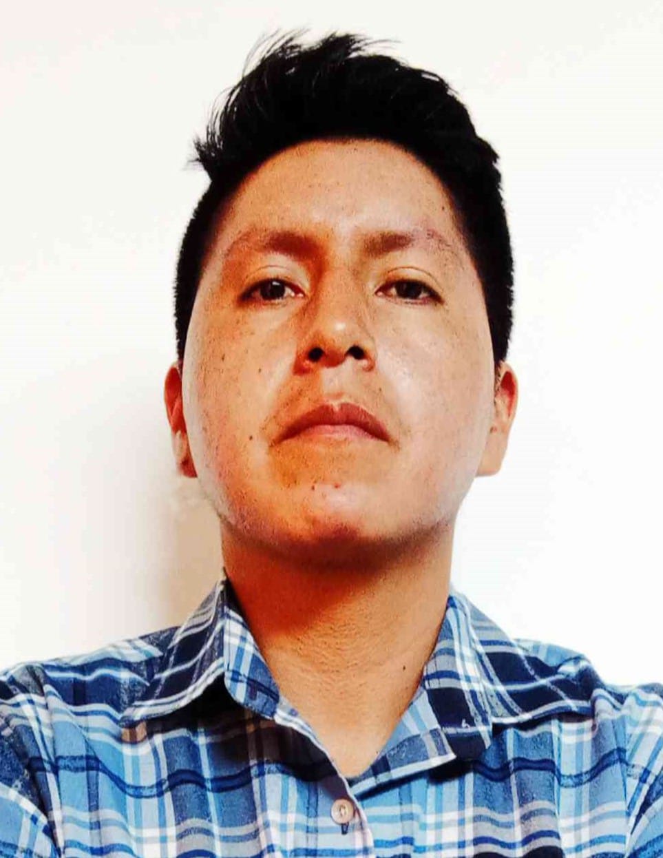 LUIS WLADIMIR FARINANGO SALAZAR